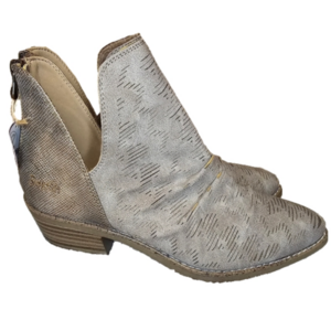 Blowfish Vegan Booties in Sea Mushroom NWT Size 8